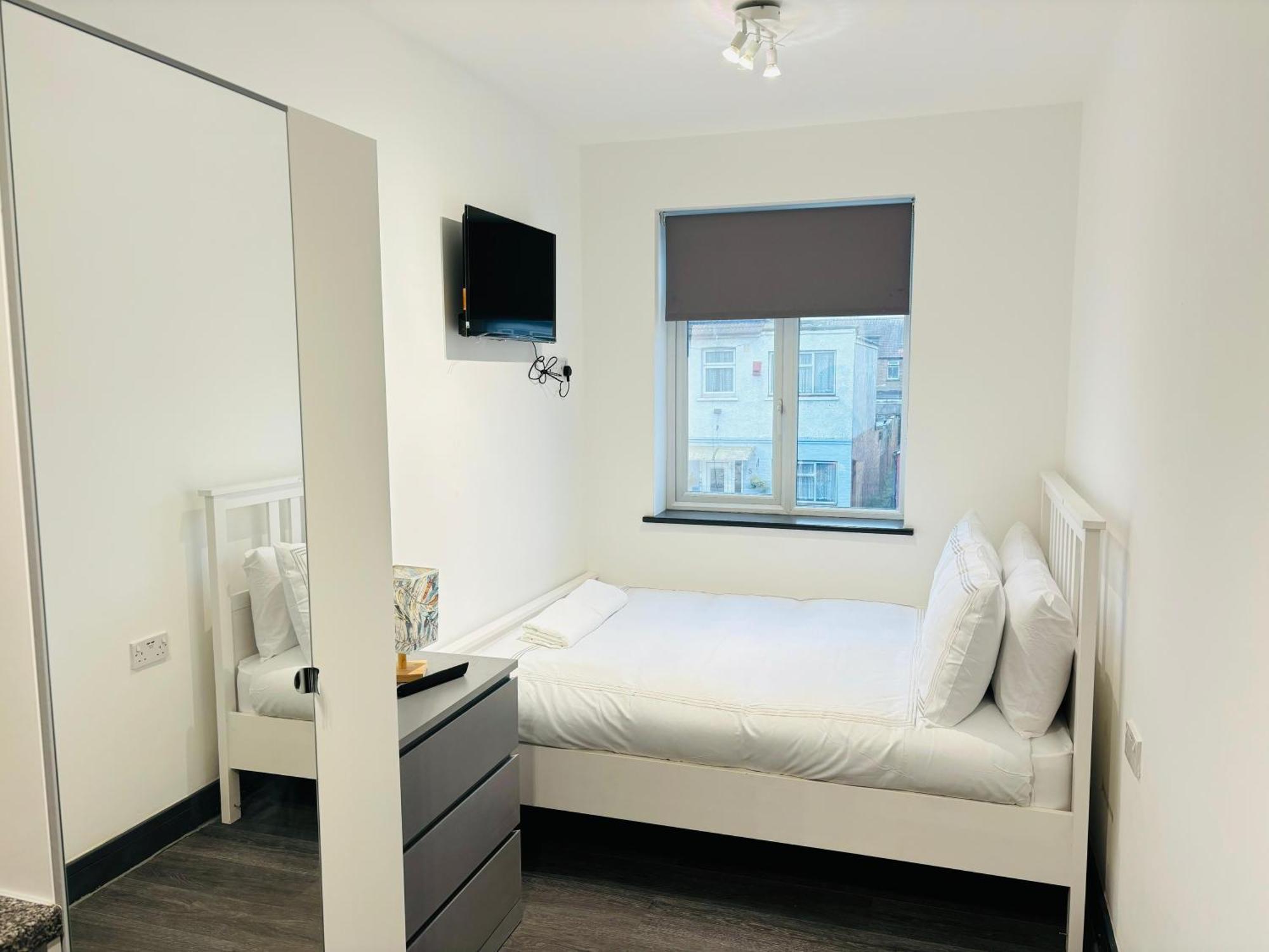 Paradise Guest house Southall