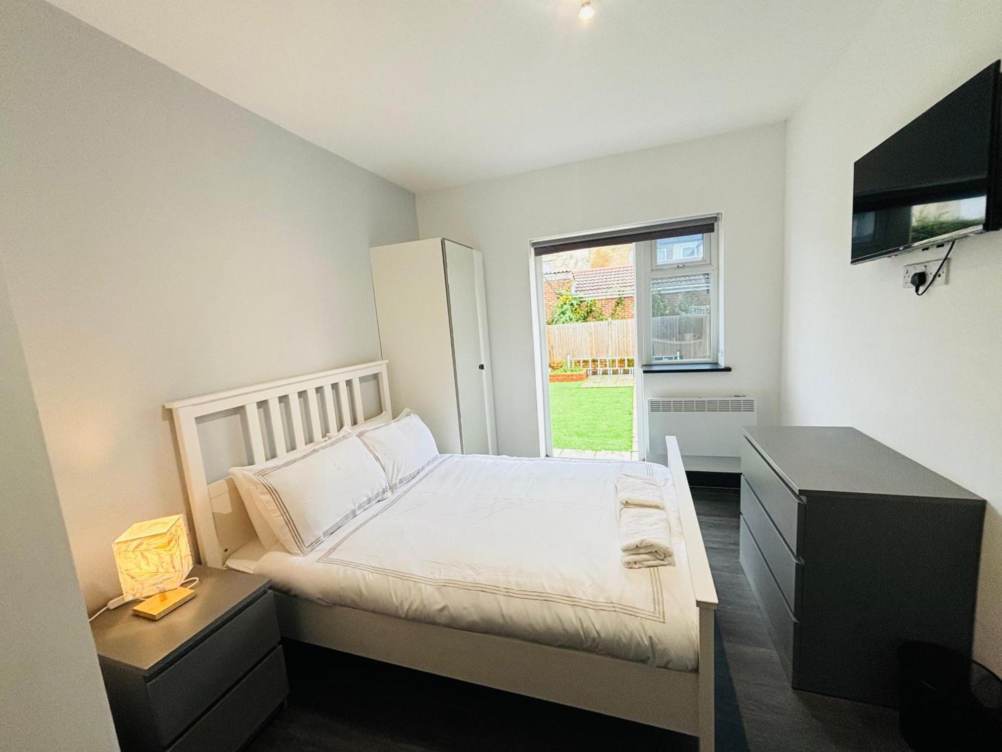 Paradise Guest house Southall